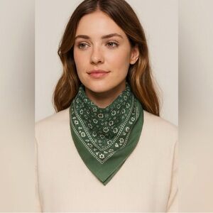 Sezane NWOT Green Paisley Bandana Scarf